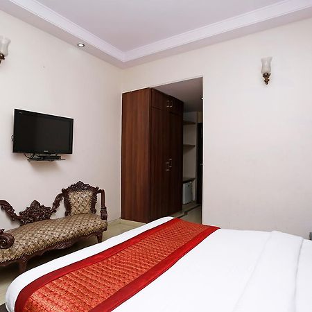 Oyo 5401 Hotel Mid Town New Delhi Exterior photo